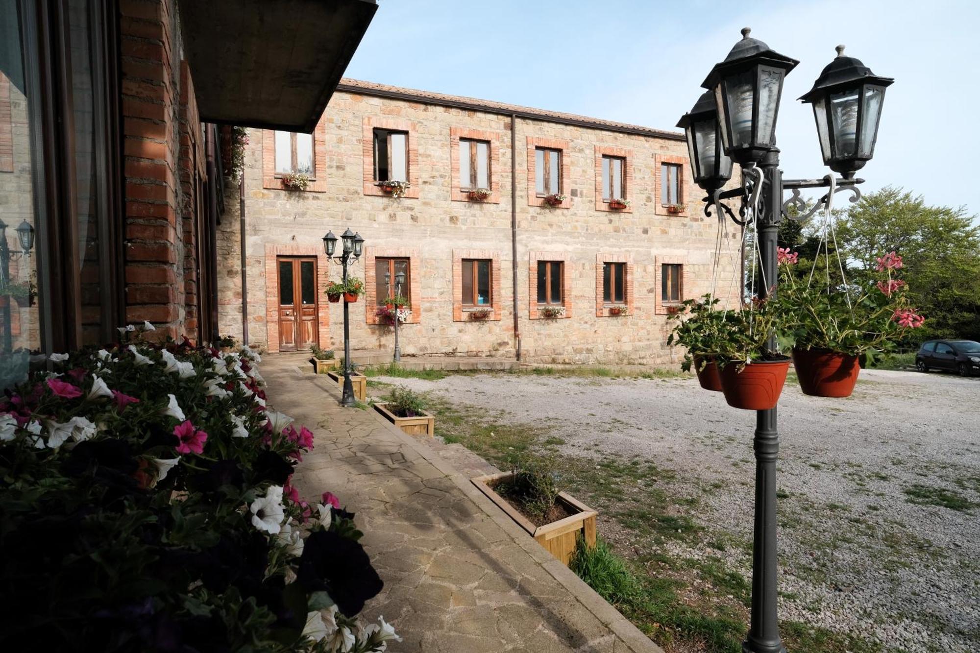 Nebris - Rifugio Del Parco San Fratello Exterior foto